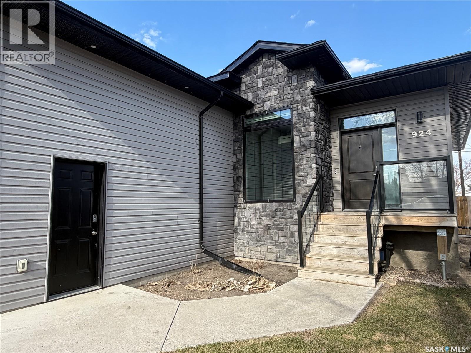 924 11Th Street, Humboldt, SK - Outdoor