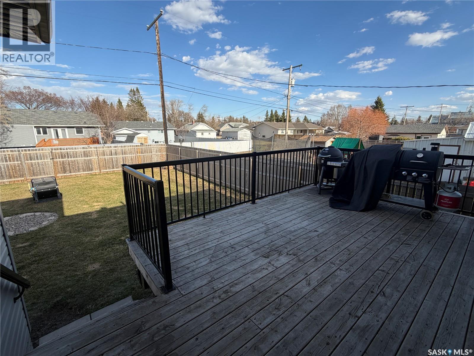 924 11Th Street, Humboldt, SK - Outdoor With Deck Patio Veranda