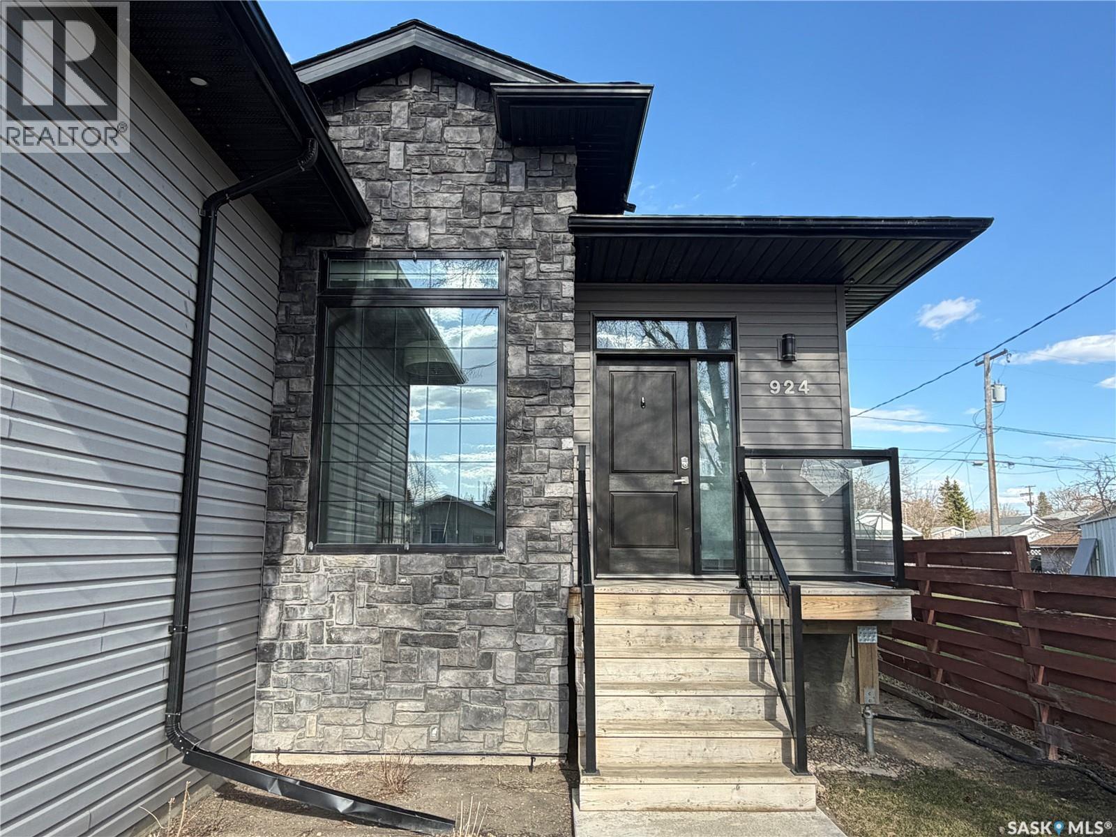 924 11Th Street, Humboldt, SK - Outdoor