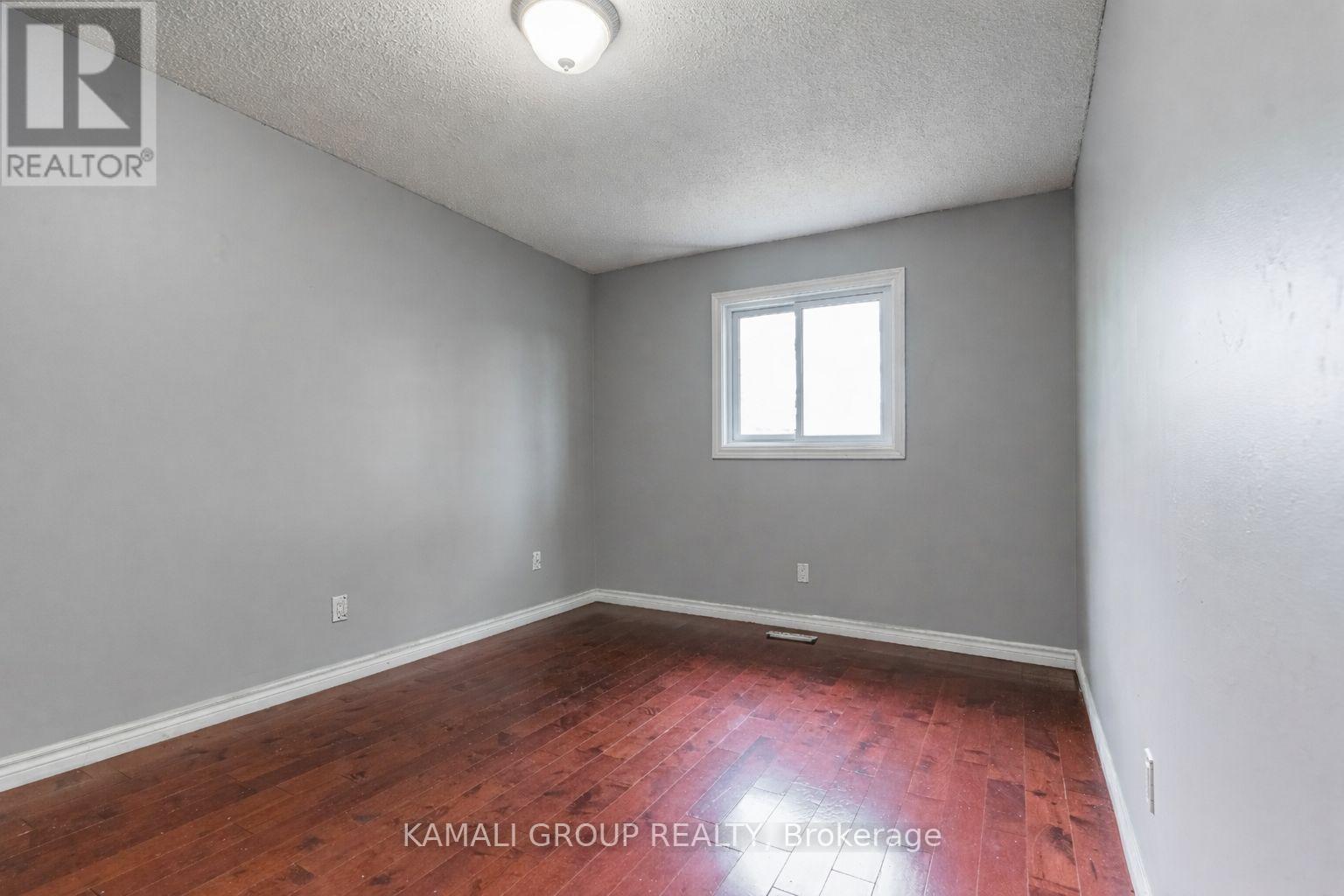 2 Additional Bedrooms With Closets - Main - 77 Ecclestone Drive, Brampton, ON - Indoor Photo Showing Other Room