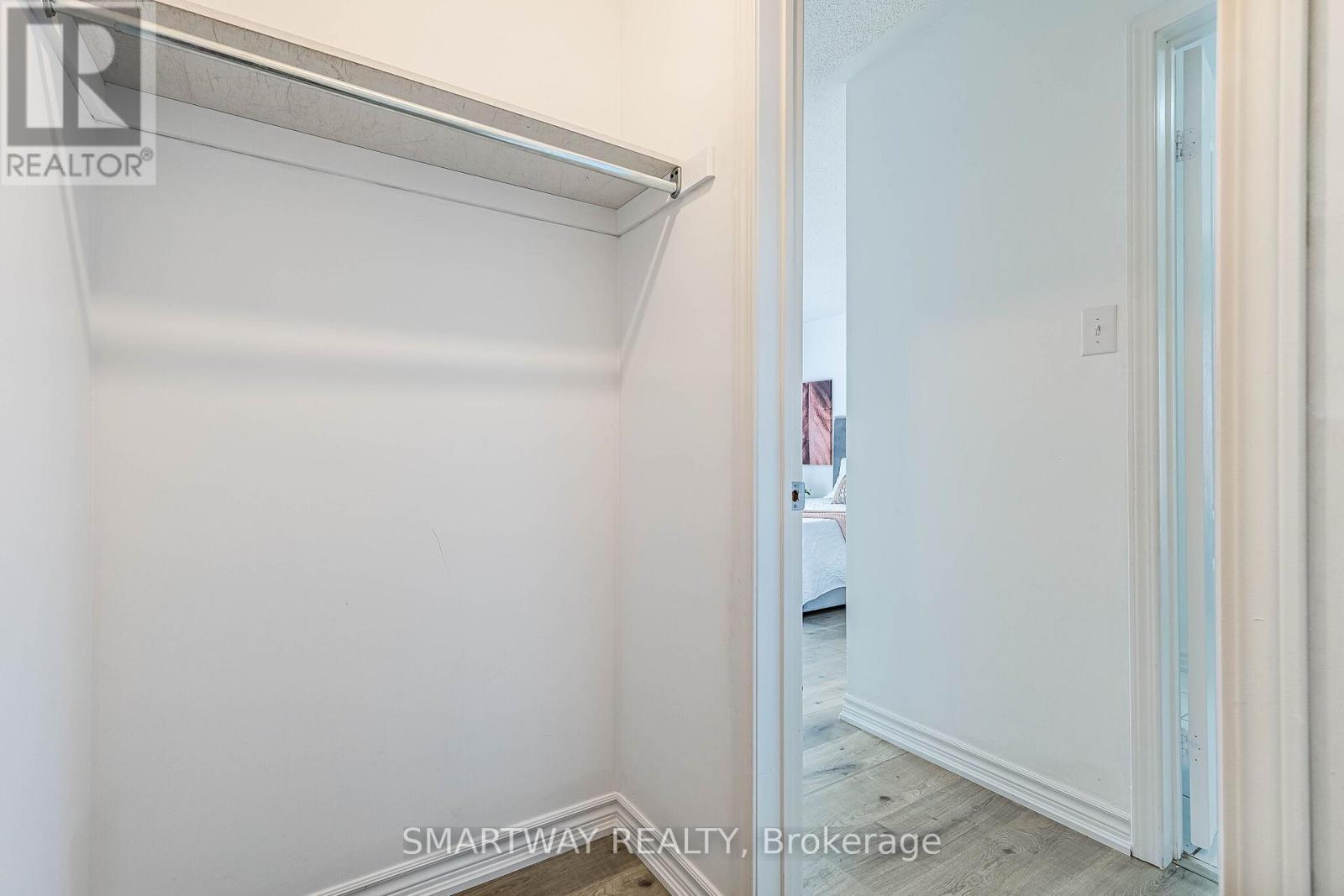 36 Native Landing, Brampton, ON - Indoor