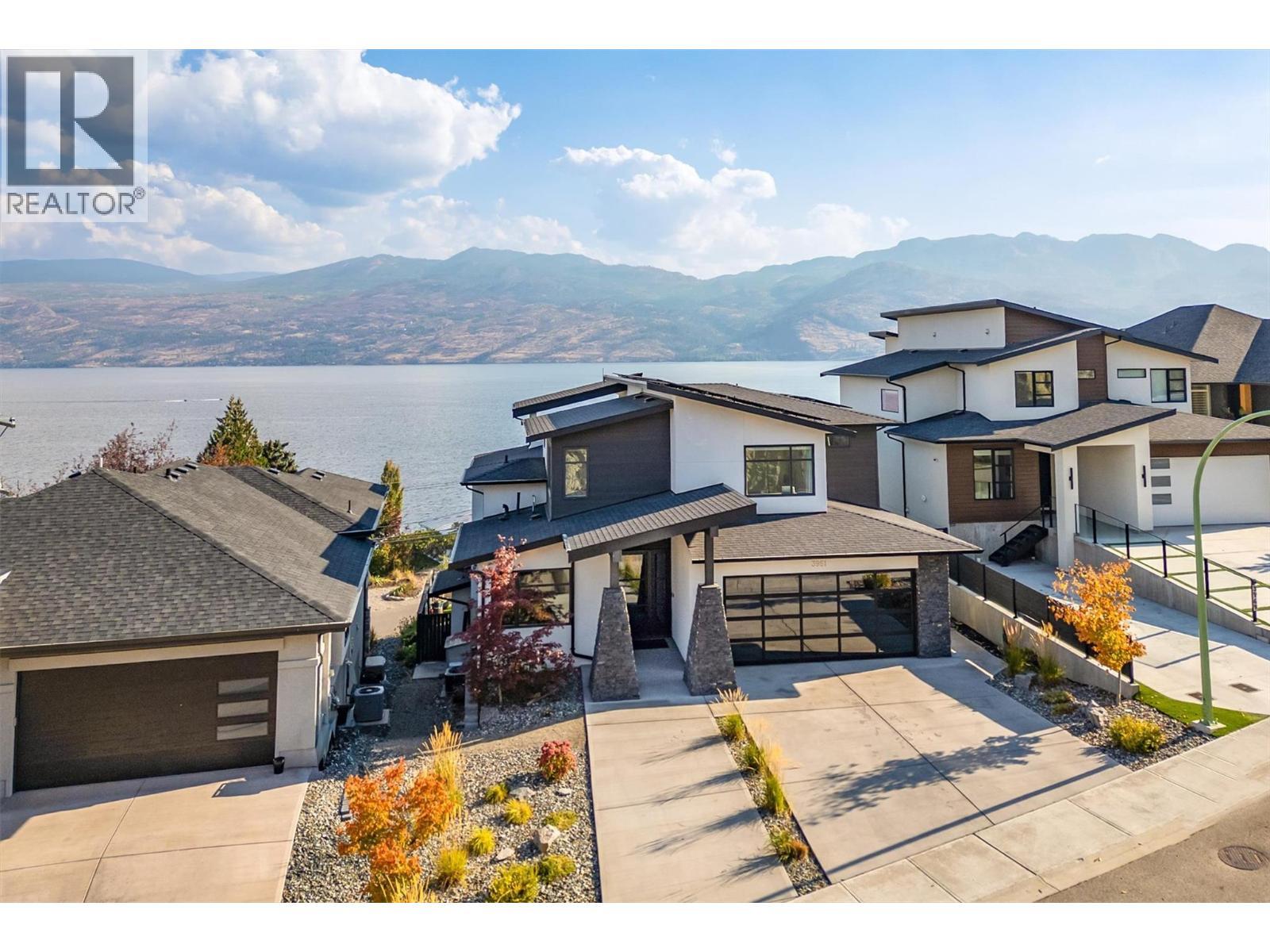 3961 Beachview Drive E, West Kelowna, BC - Outdoor With Body Of Water
