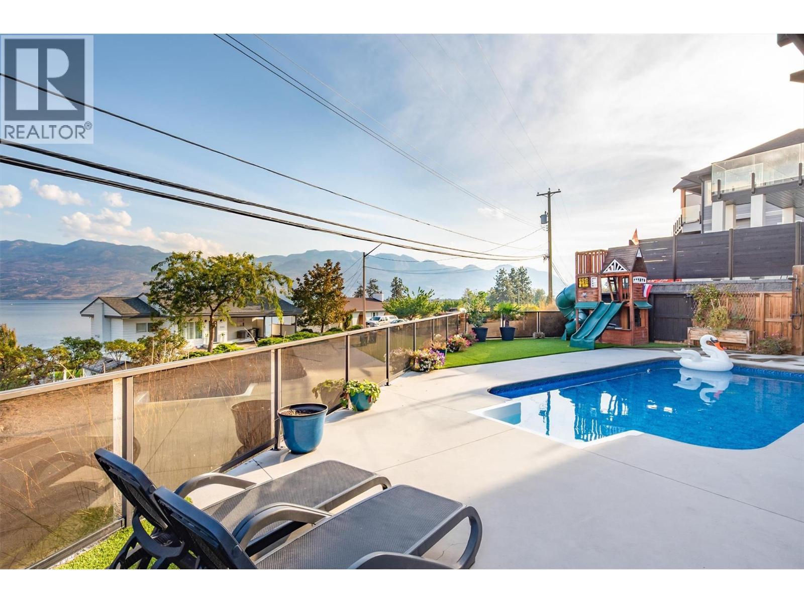 3961 Beachview Drive E, West Kelowna, BC - Outdoor With In Ground Pool