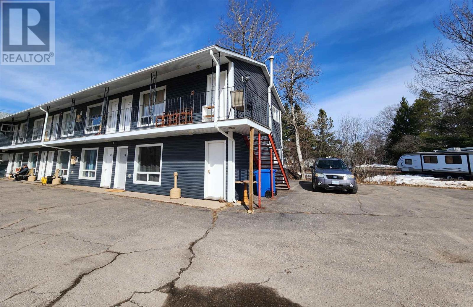 859 Trunk Rd, Sault Ste. Marie, ON