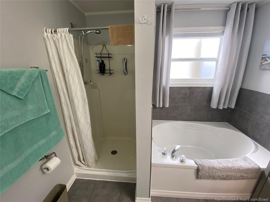 45 Albert Rd, Saint-Jacques, NB