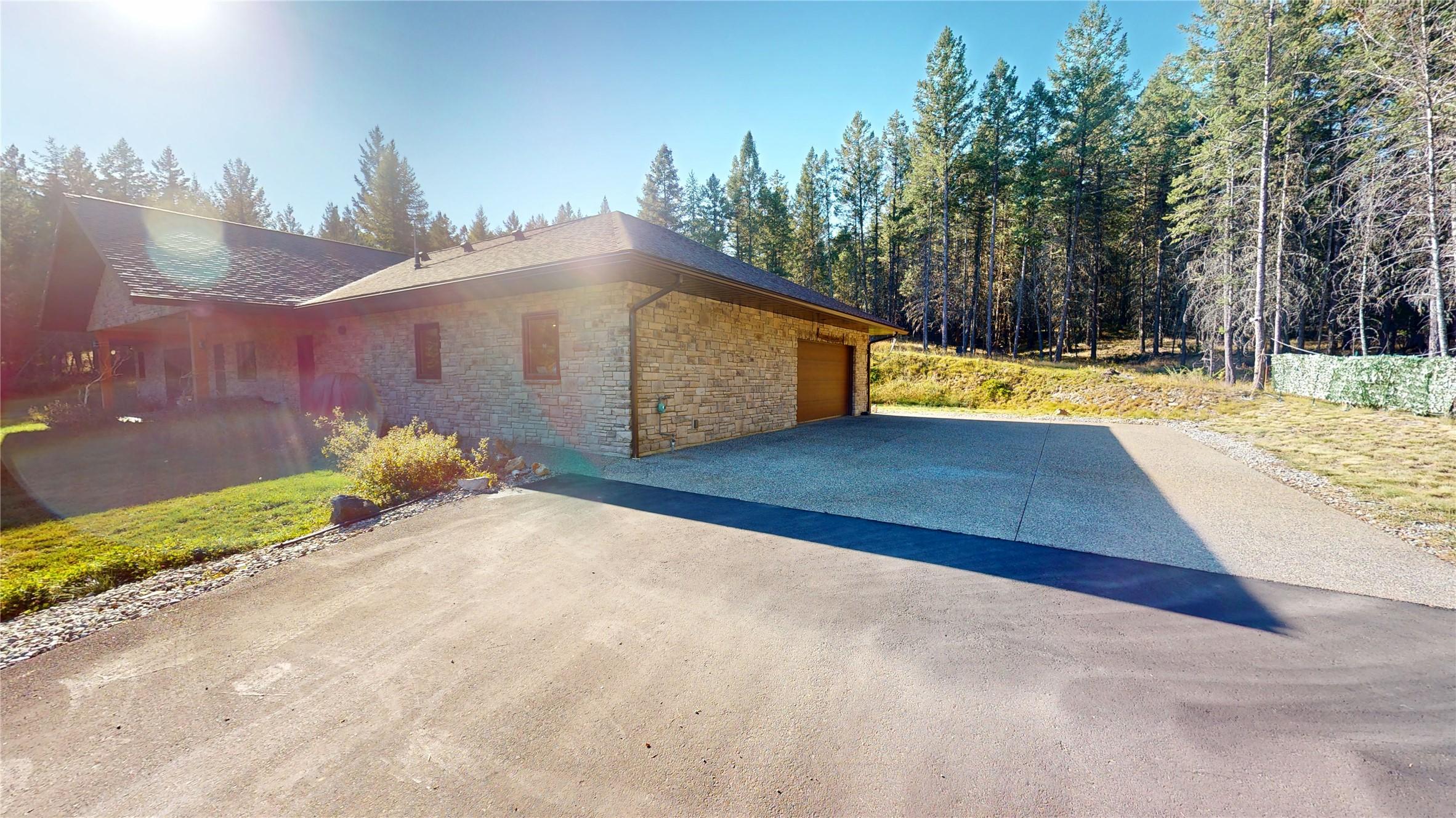 4427 Ferguson Road, Mayook, BC - Outdoor
