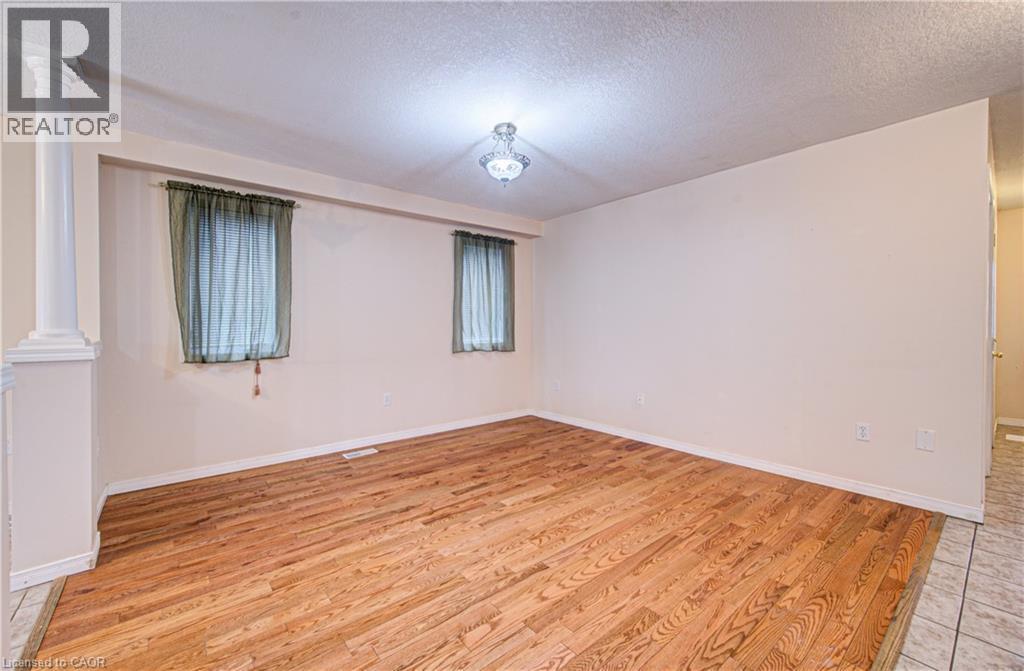 93 Edgemere Drive, Cambridge, ON - Indoor Photo Showing Other Room