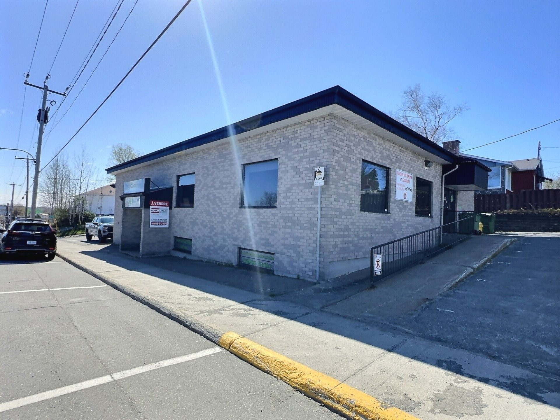 Front of Structure - Rdc-1235 3E Avenue, Val-D'Or, QC - Outdoor
