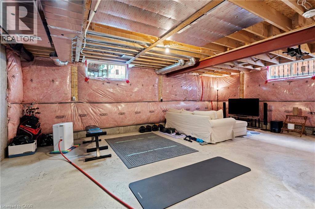 292 Keystone Crescent, Hamilton, ON - Indoor Photo Showing Basement