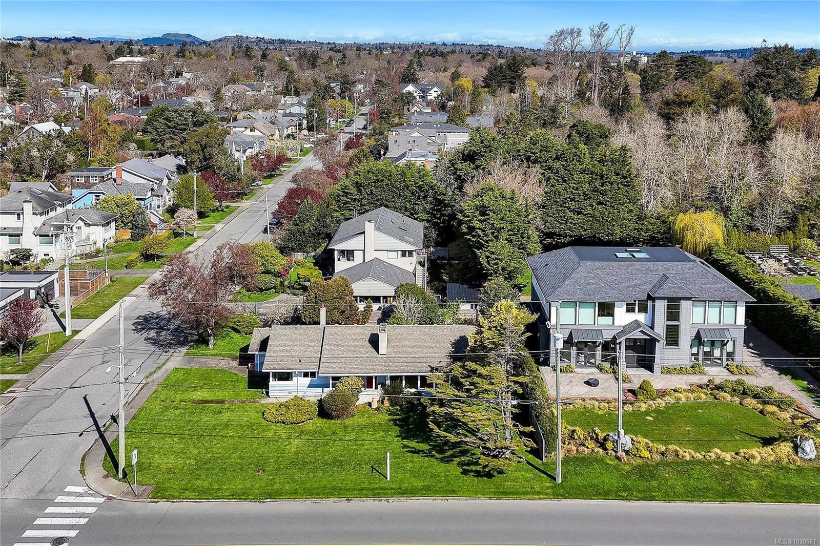 406 Beach Dr, Oak Bay, BC