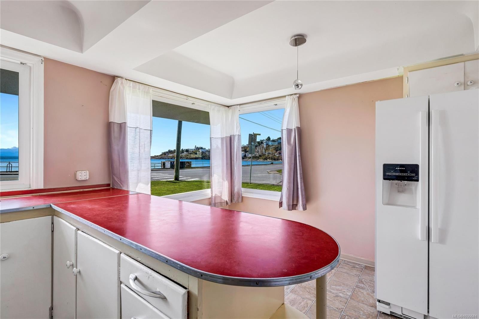 406 Beach Dr, Oak Bay, BC