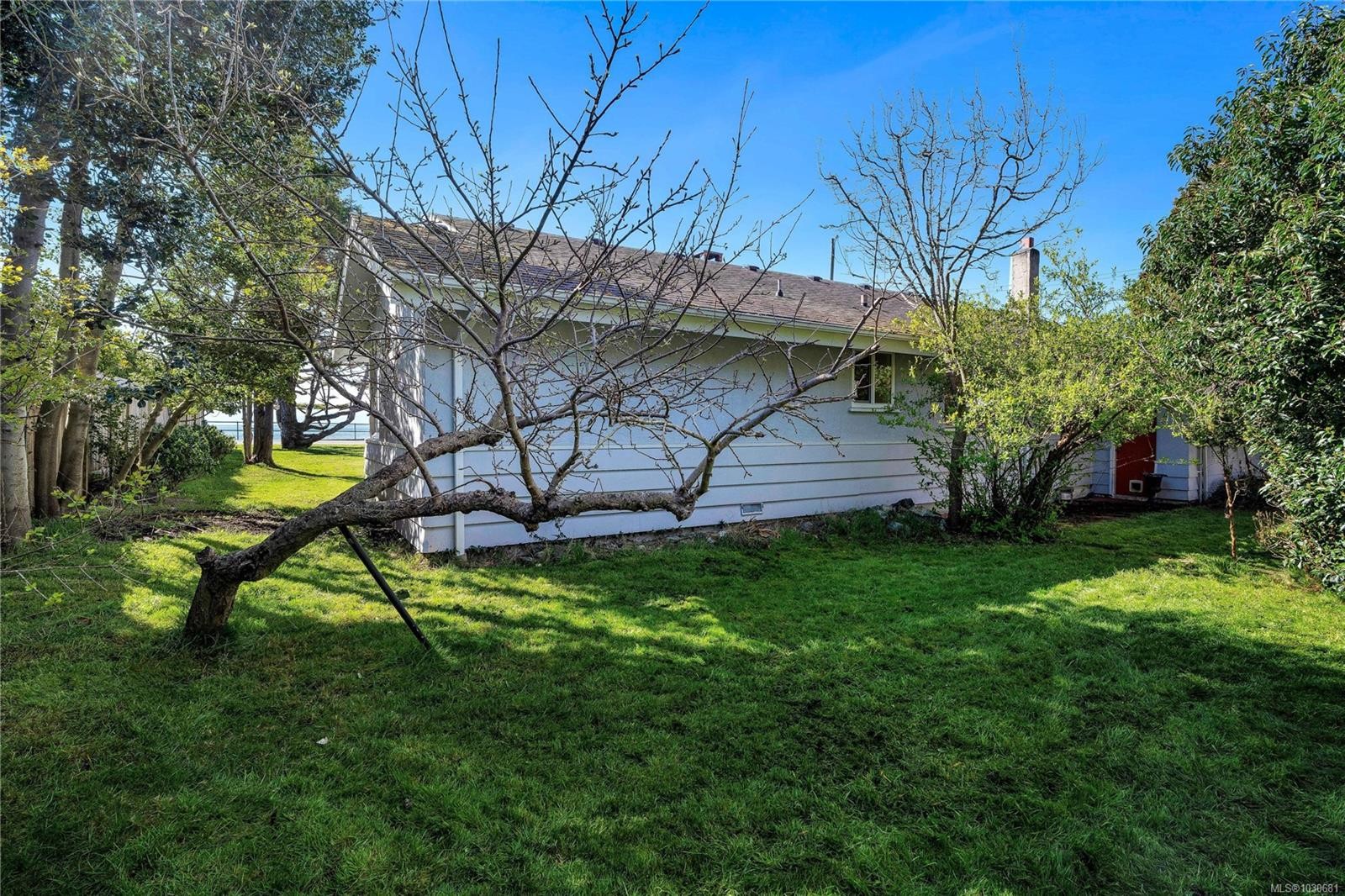406 Beach Dr, Oak Bay, BC