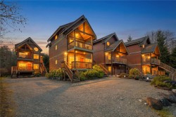 258 & 266 Boardwalk Blvd Ucluelet, BC V0R 3A0