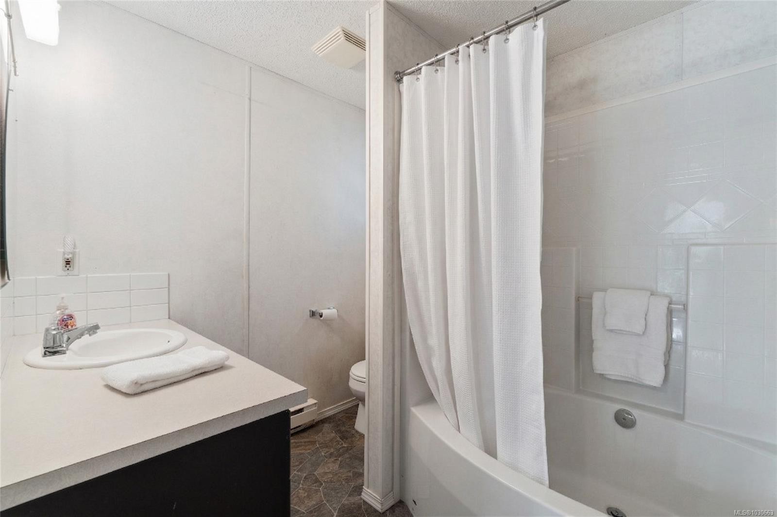 850 Carson Rd, Qualicum Beach, BC