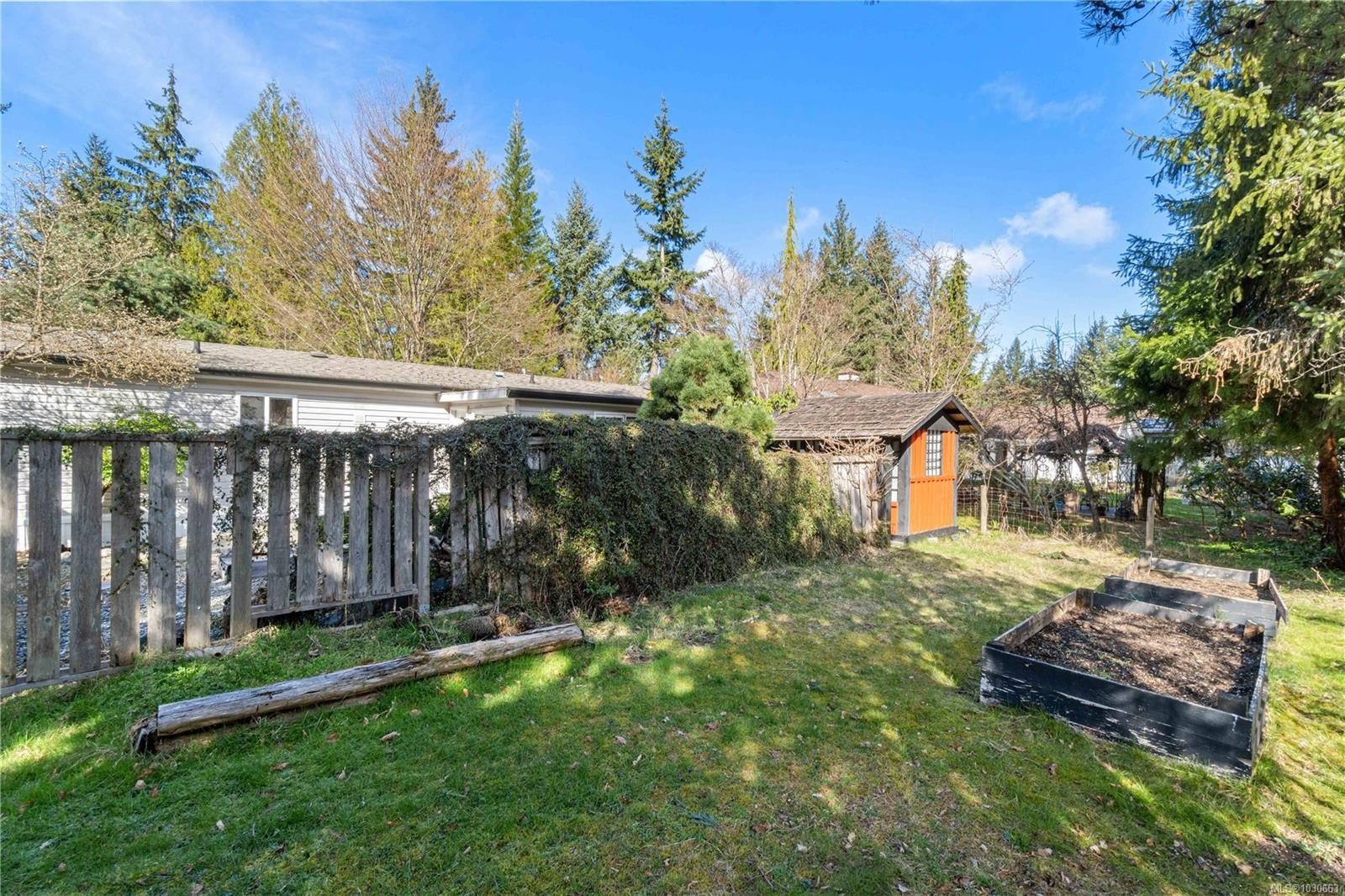 850 Carson Rd, Qualicum Beach, BC