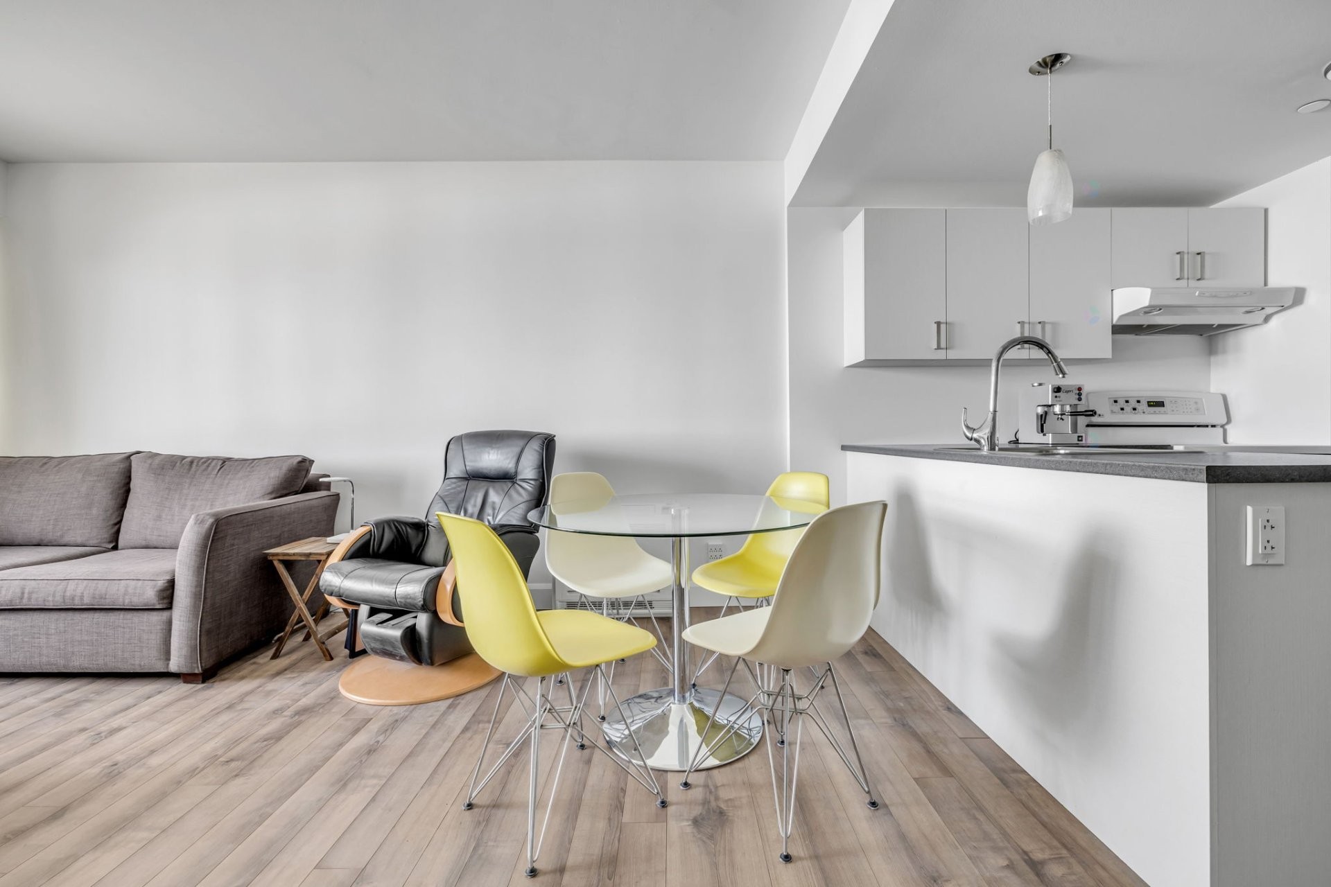 Salle à manger - 10-600 Av. Wilfrid-Laurier, Québec (La Cité-Limoilou), QC - Indoor