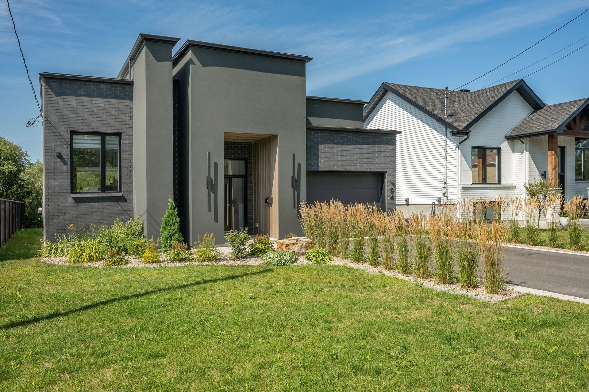 Front of Structure - 94 Rue Paquin, Saint-Jean-Sur-Richelieu, QC - Outdoor