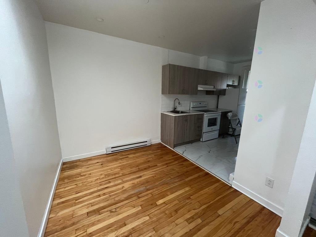 Living Room - 5965 Rue Hamilton, Montréal (Le Sud-Ouest), QC - Indoor