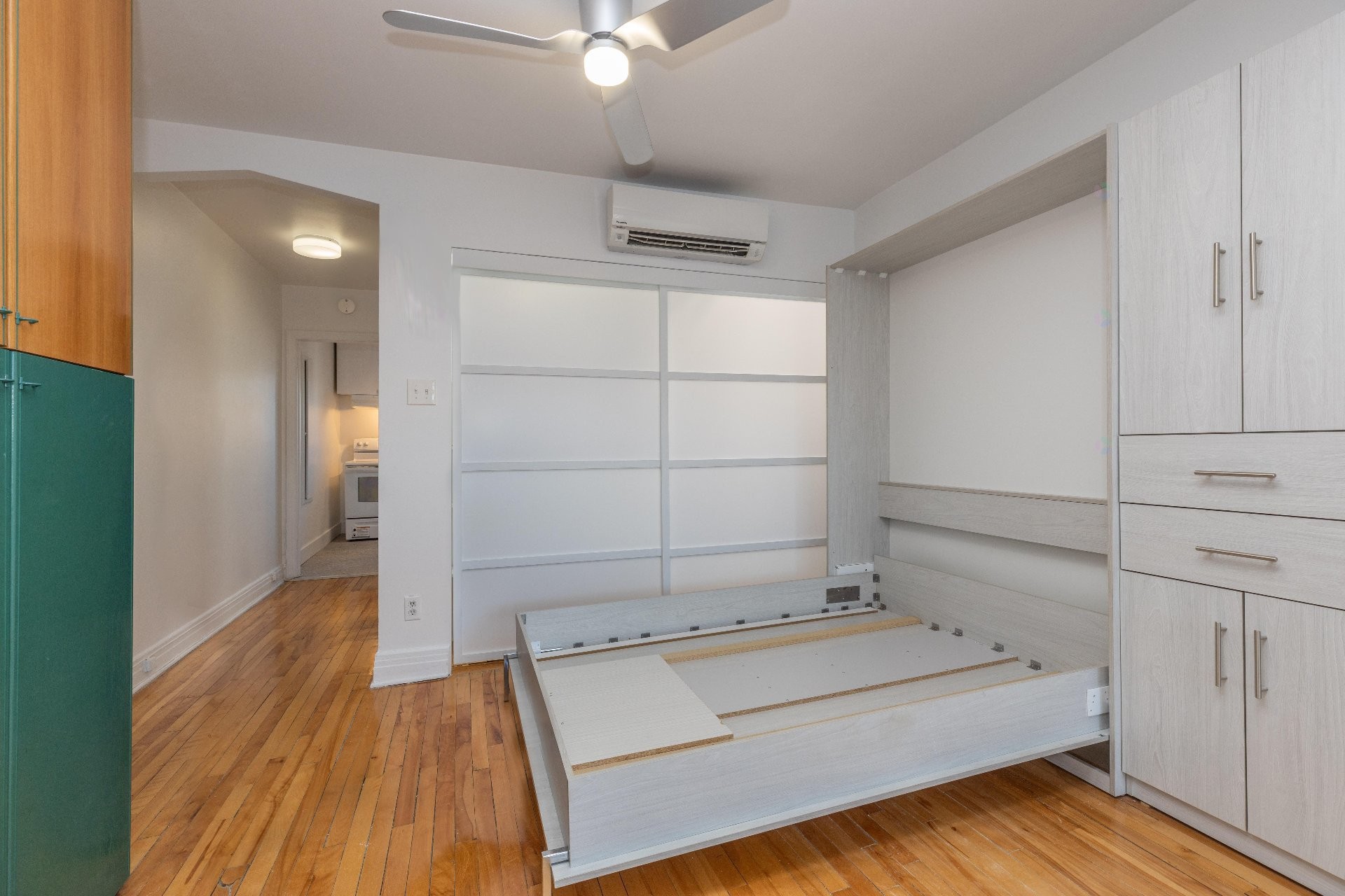 Bedroom - 7088 Rue Des Écores, Montréal (Villeray/Saint-Michel/Parc-Extension), QC - Indoor