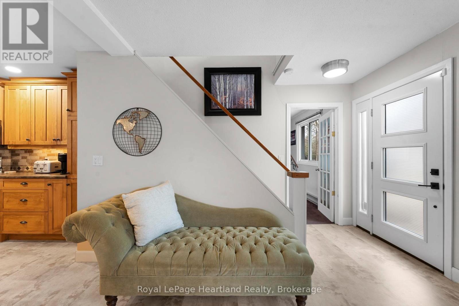 23 Park Road, Goderich (Goderich (Town)), ON - Indoor