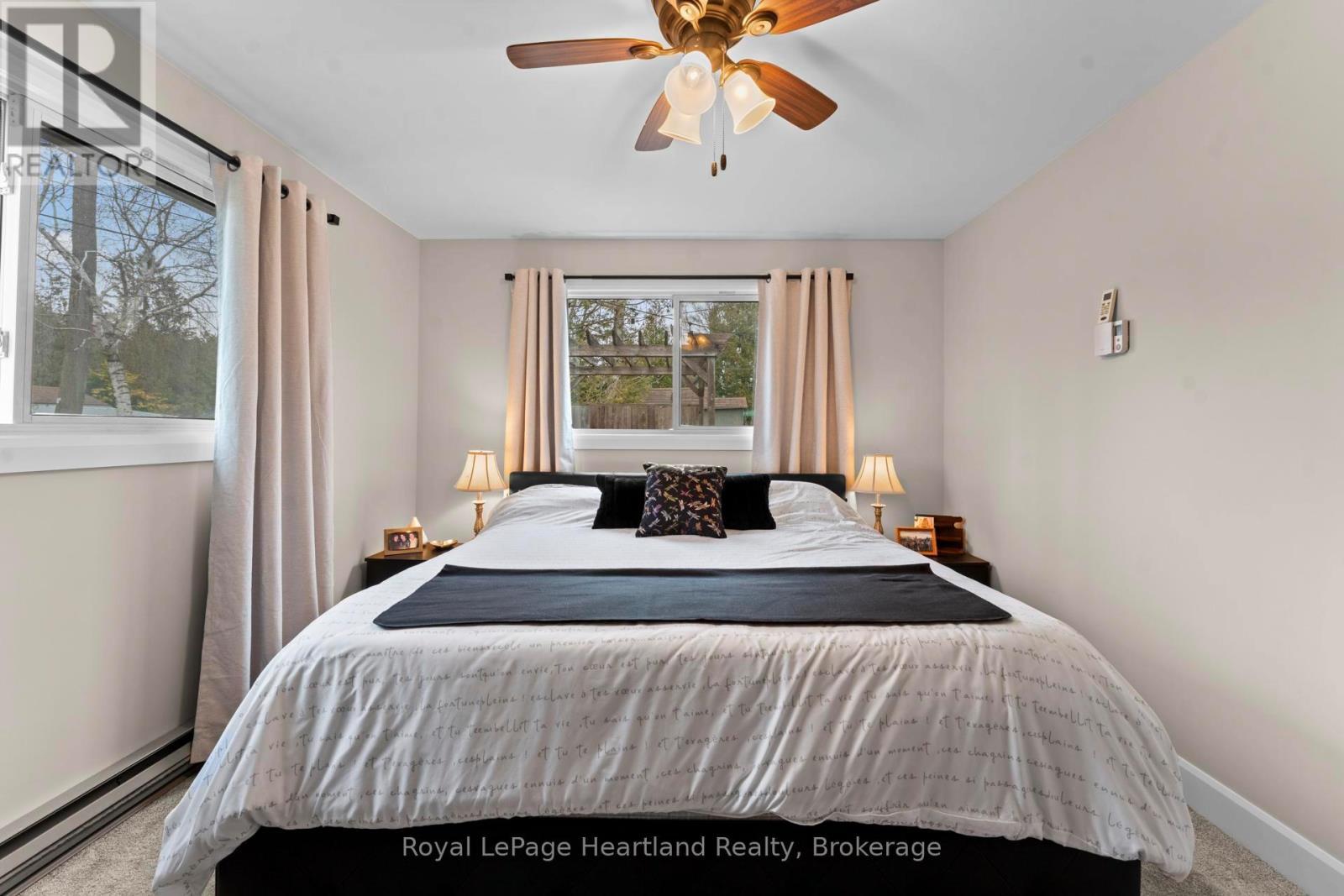 23 Park Road, Goderich (Goderich (Town)), ON - Indoor Photo Showing Bedroom