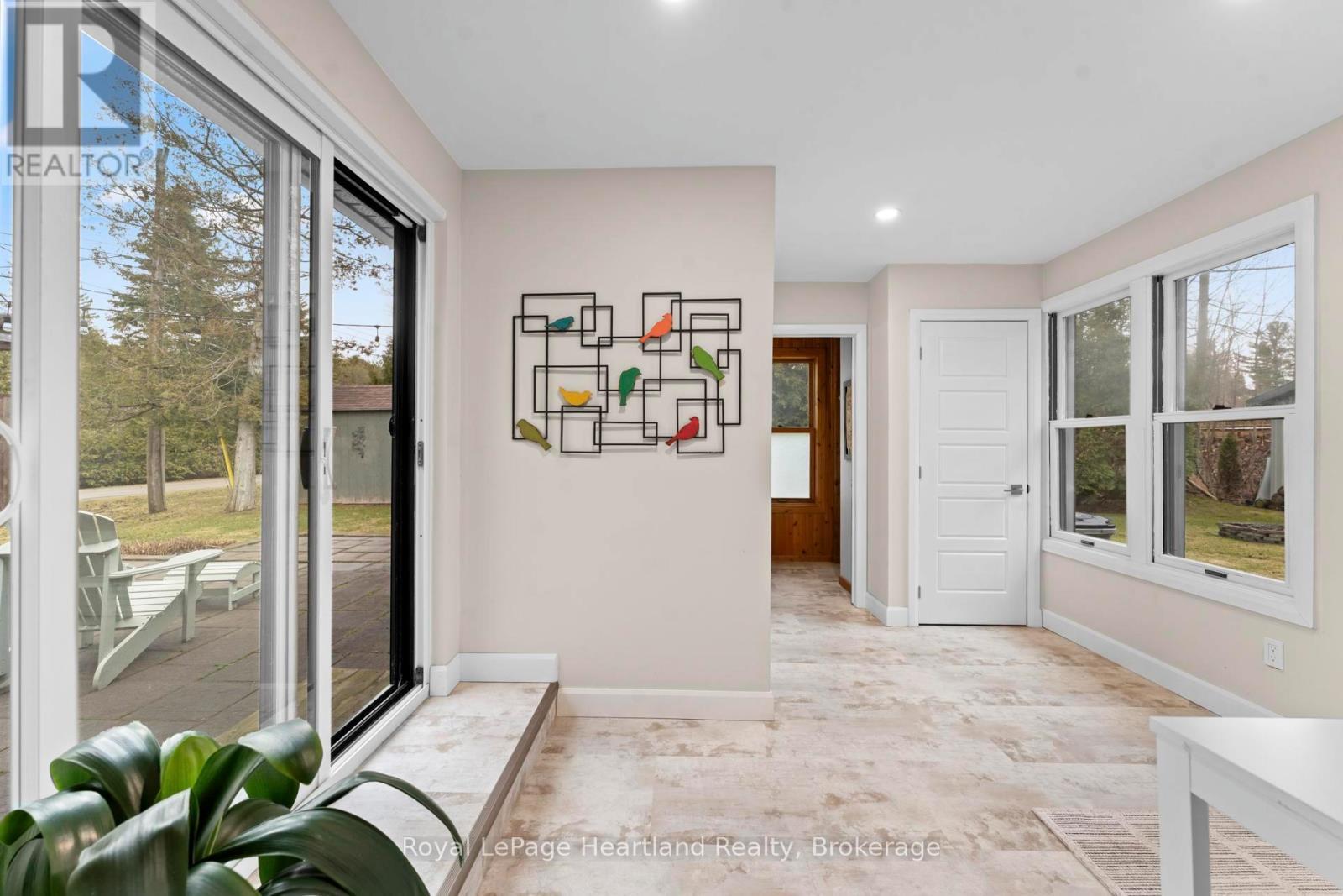 23 Park Road, Goderich (Goderich (Town)), ON - Indoor Photo Showing Other Room