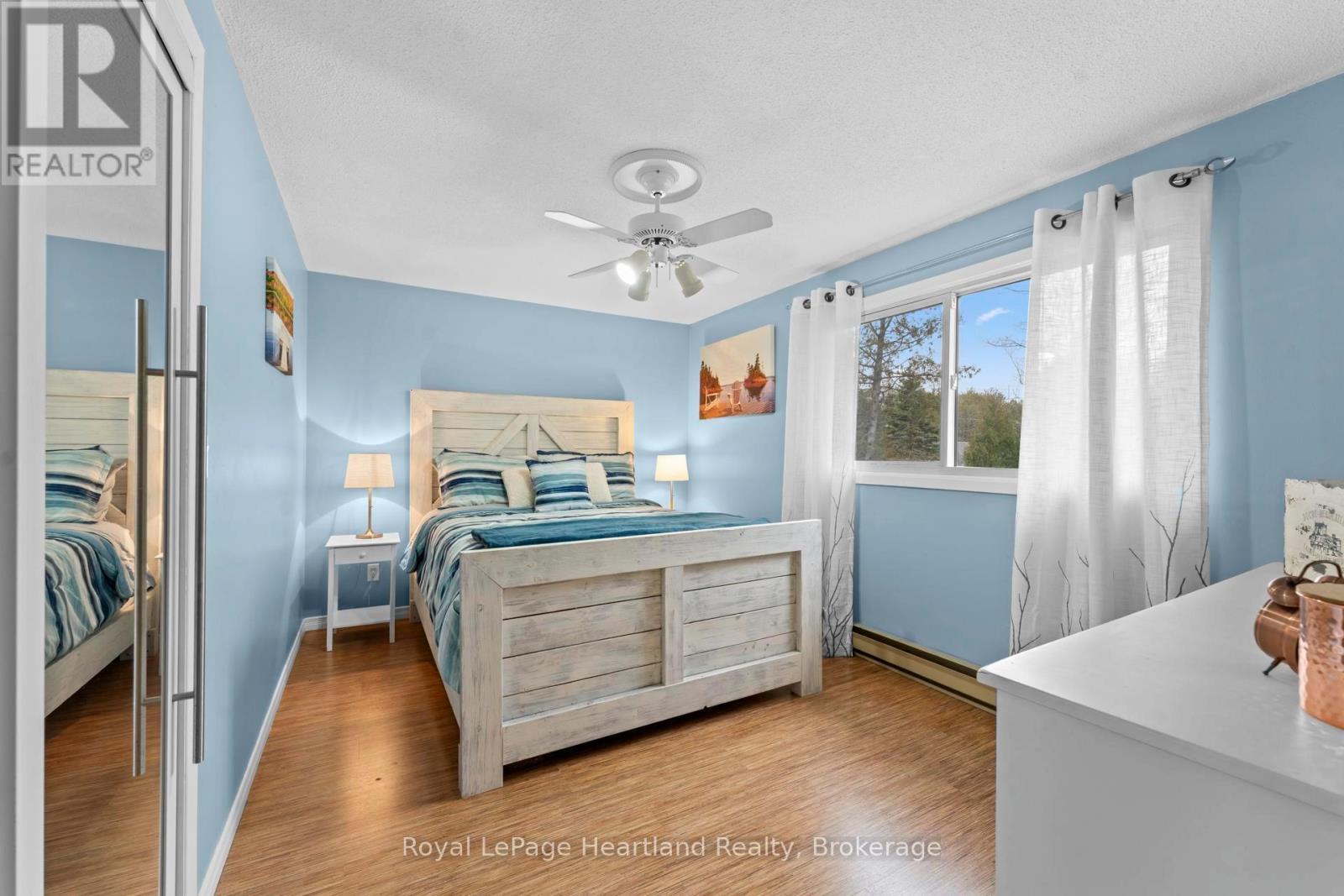 23 Park Road, Goderich (Goderich (Town)), ON - Indoor Photo Showing Bedroom