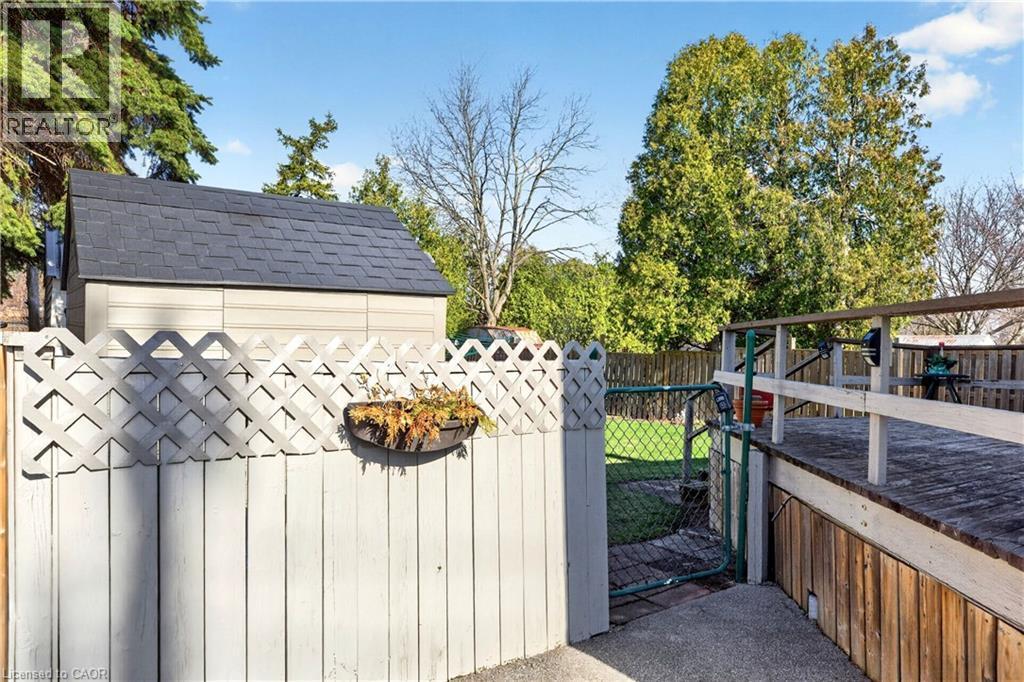 Gate with a shed - 944 Garth Street, Hamilton, ON - Outdoor