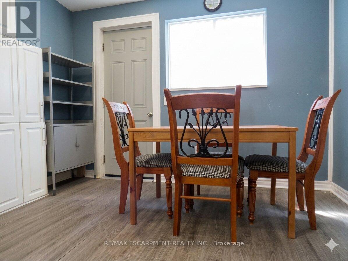 54 Edinburgh Avenue, Hamilton, ON - Indoor Photo Showing Dining Room