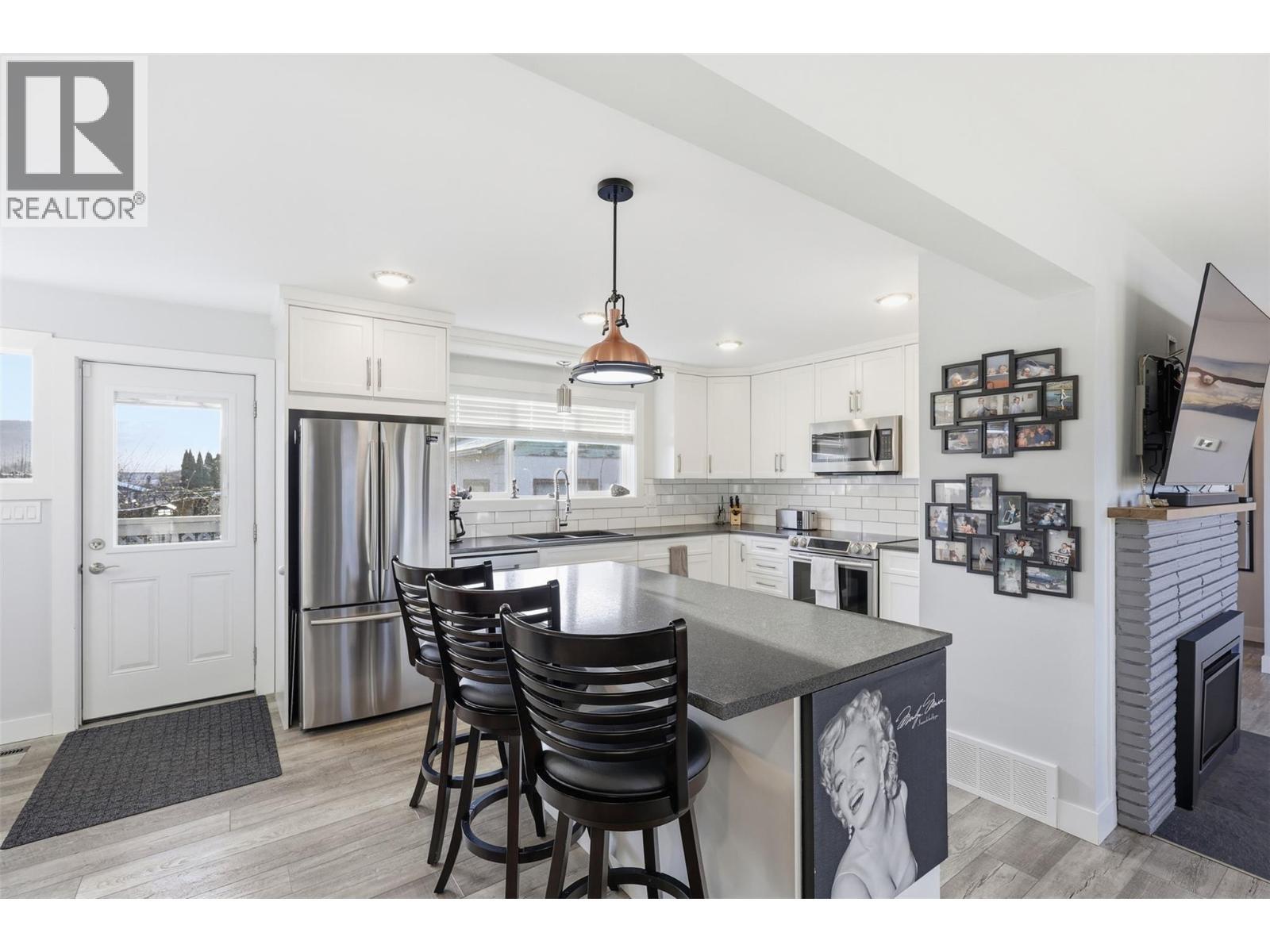 146 Aspen Street, Kamloops, BC - Indoor
