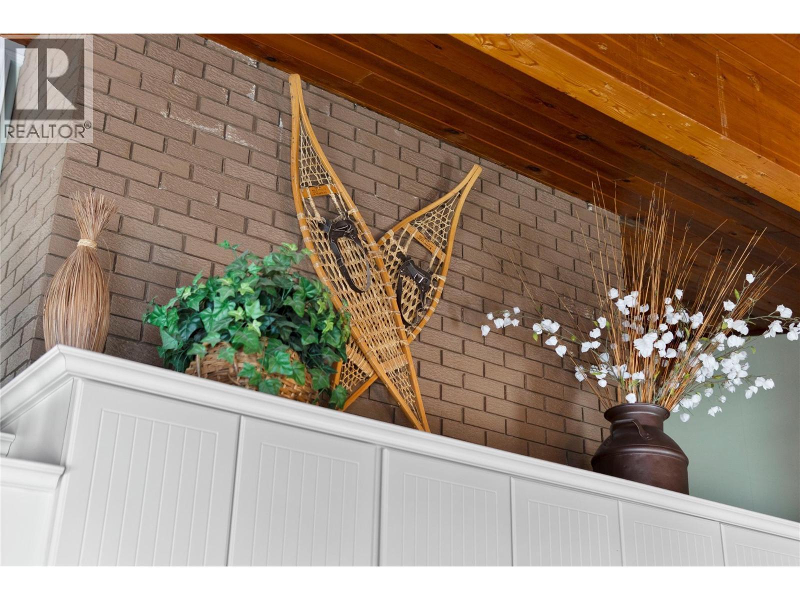 82 Montcalm Crescent, Sicamous, BC - Indoor Photo Showing Other Room