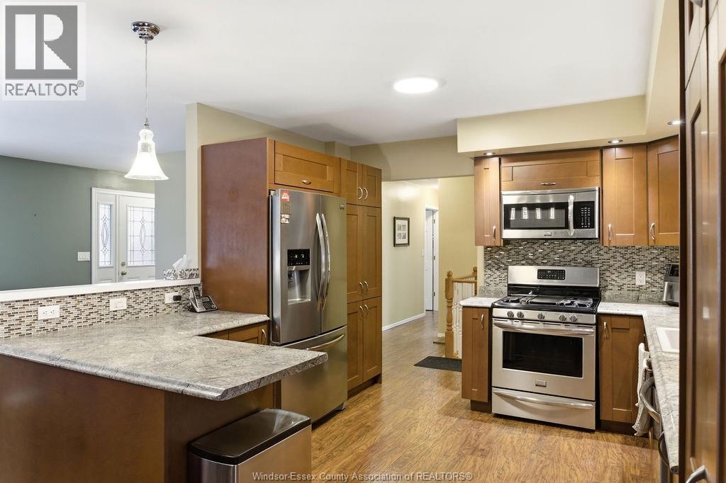13132 Walker Sideroad, Essex, ON - Indoor Photo Showing Kitchen