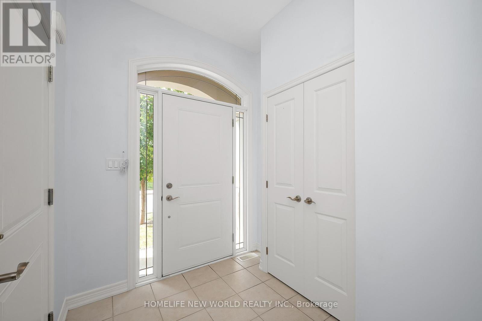 79 Sonoma Valley Crescent, Hamilton, ON - Indoor Photo Showing Other Room