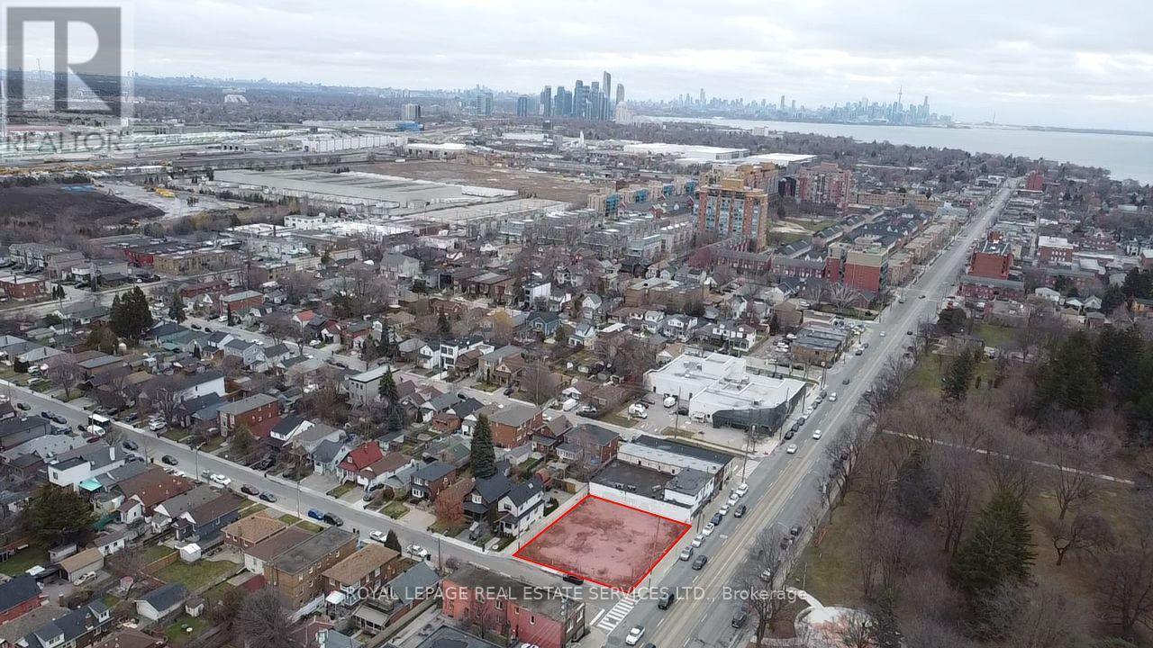 3142 Lake Shore Boulevard W, Toronto, ON