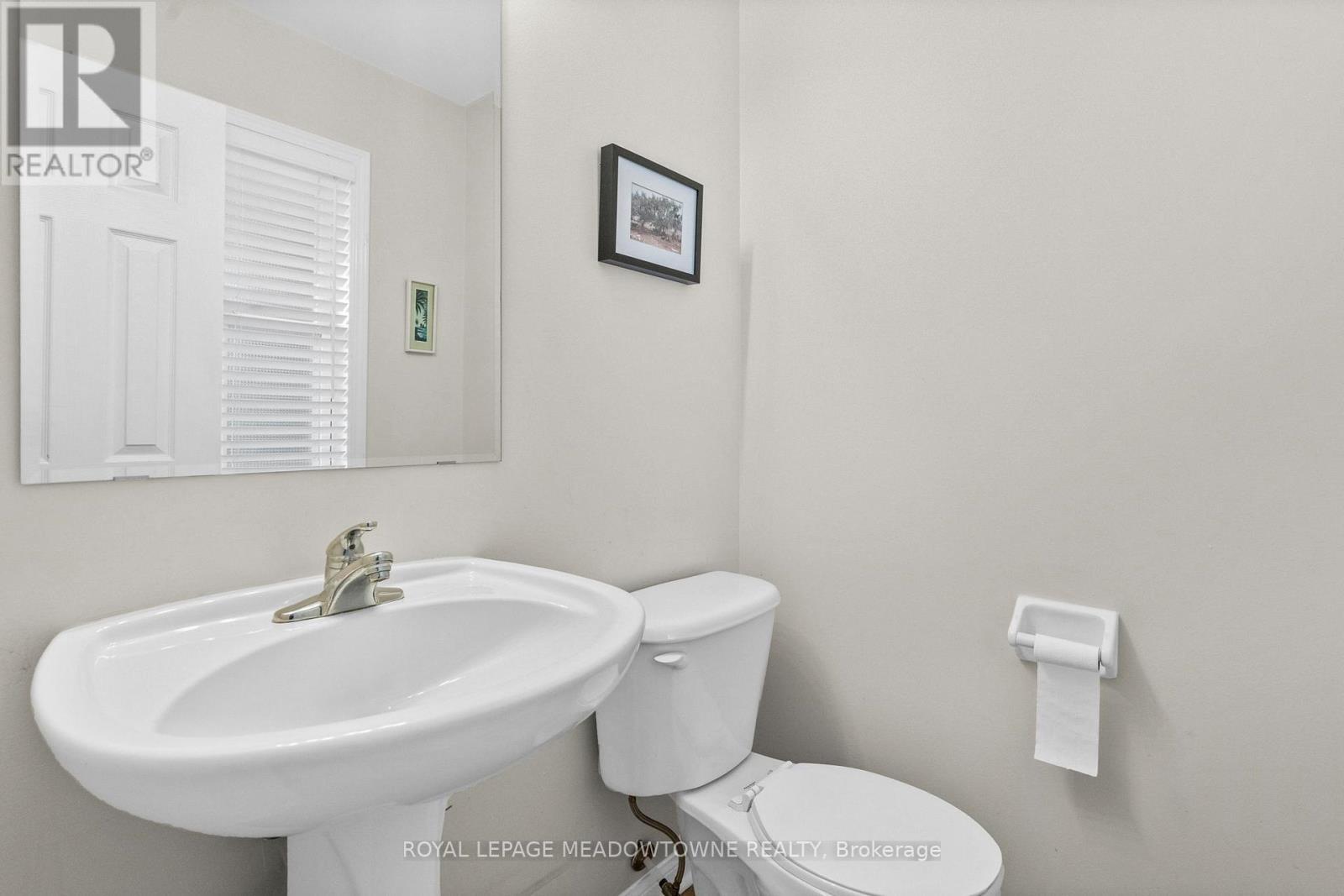 862 Stark Circle, Milton, ON - Indoor Photo Showing Bathroom