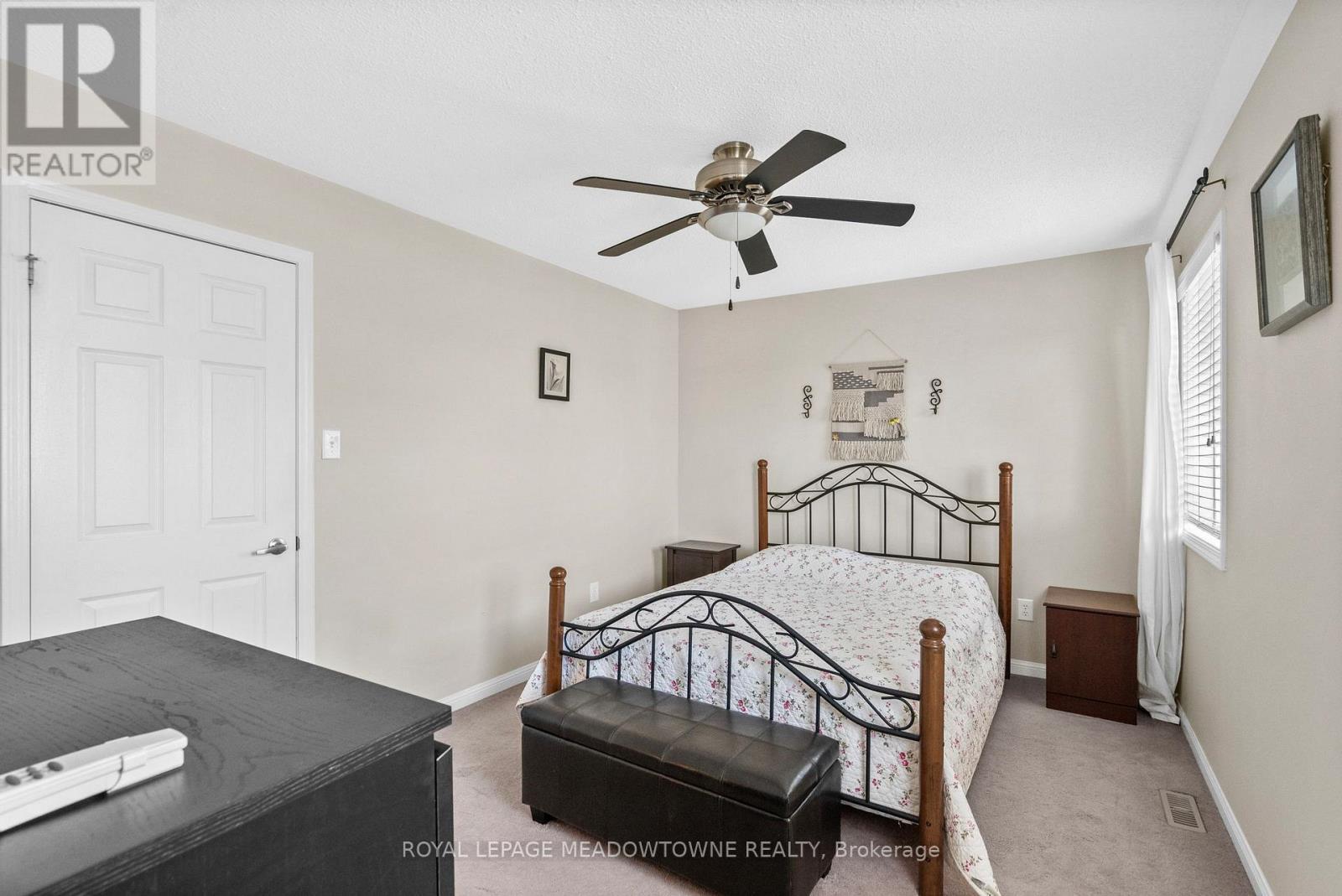 862 Stark Circle, Milton, ON - Indoor Photo Showing Bedroom