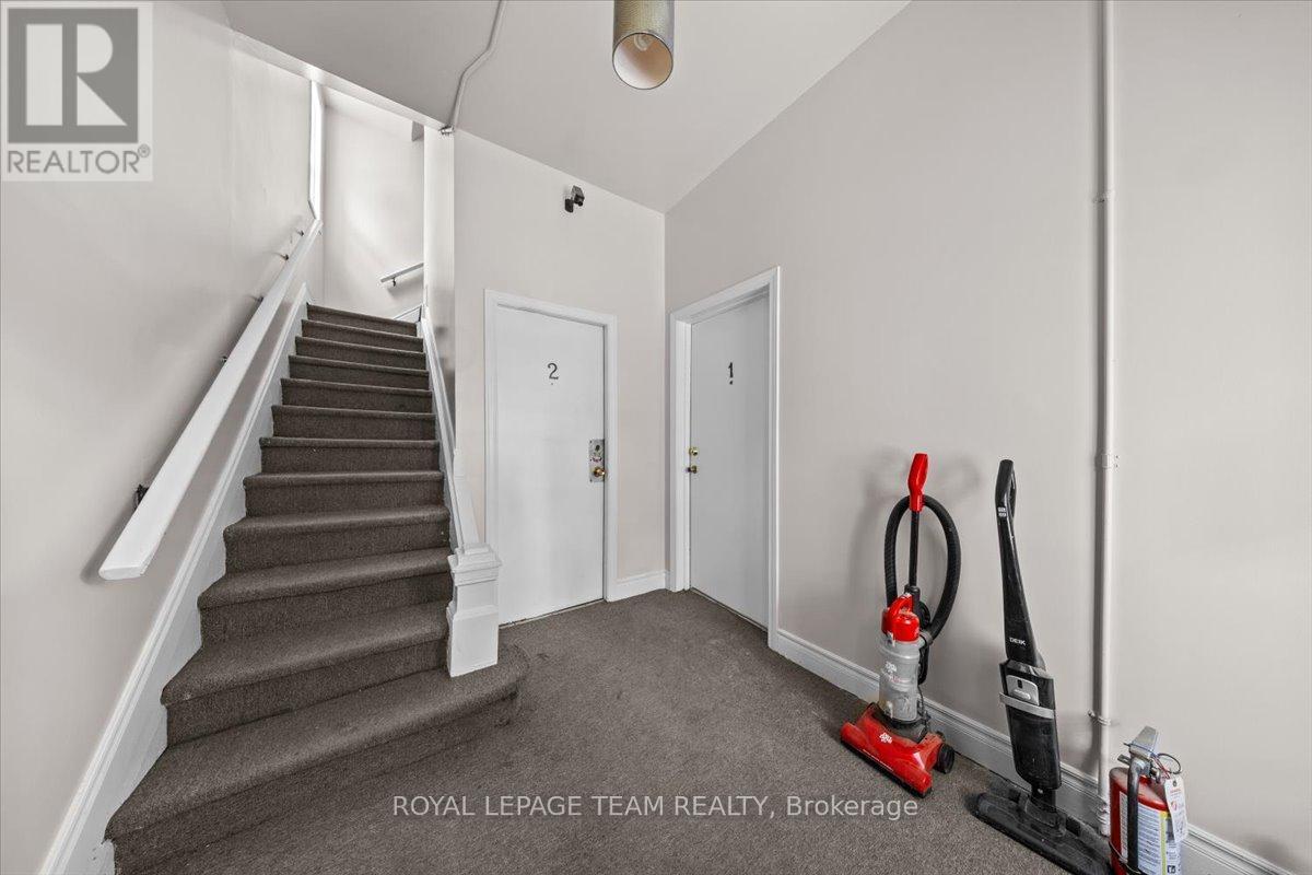 152 Glebe Avenue, Ottawa, ON - Indoor Photo Showing Other Room