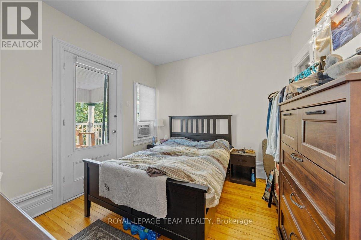 152 Glebe Avenue, Ottawa, ON - Indoor Photo Showing Bedroom