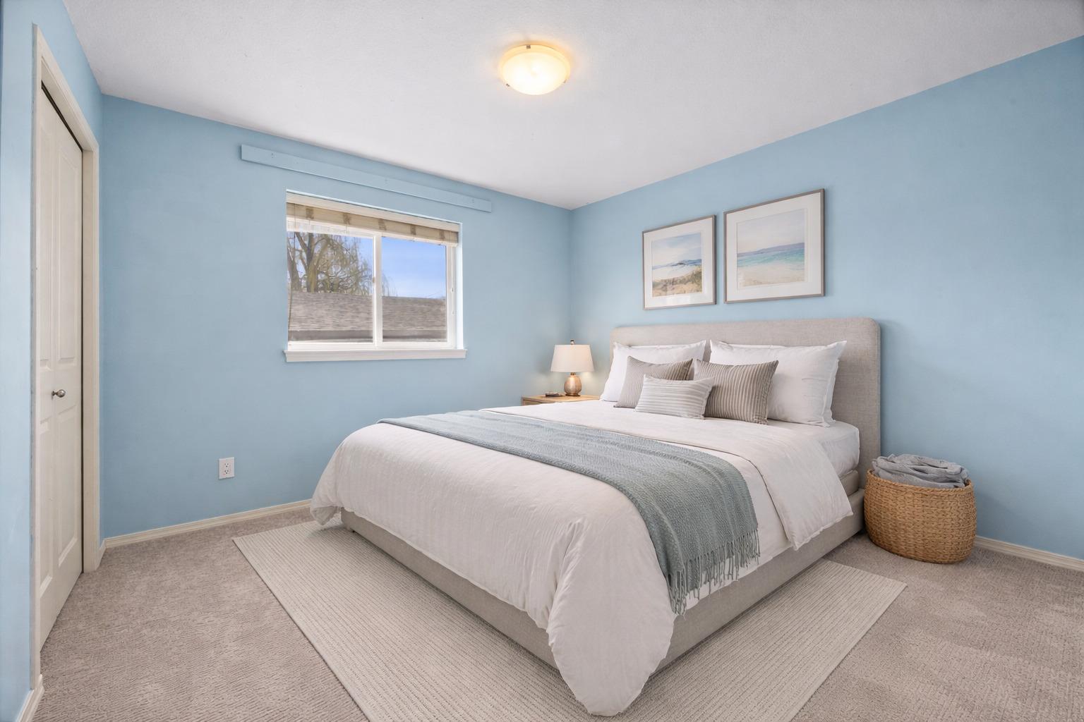 1322 Cornwall Street, Kamloops, BC - Indoor Photo Showing Bedroom