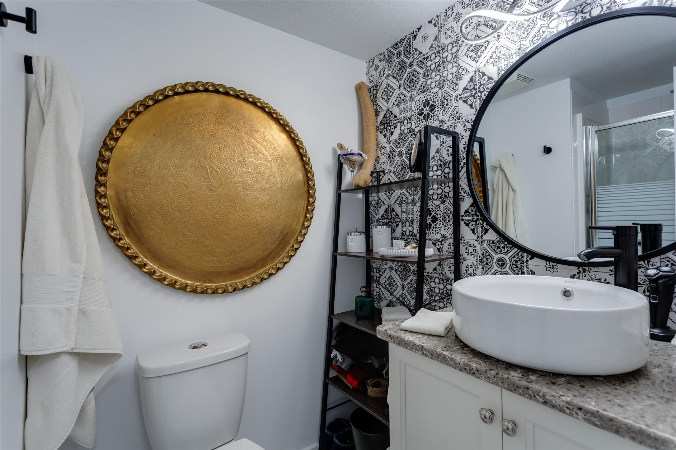 113-2350 Stillingfleet Road, Kelowna, BC - Indoor Photo Showing Bathroom