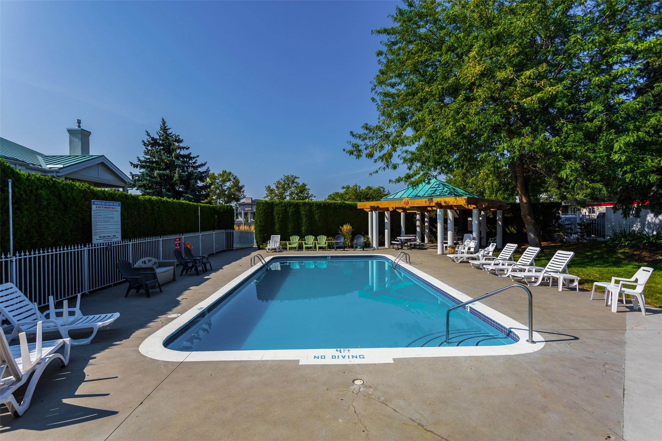 113-2350 Stillingfleet Road, Kelowna, BC - Outdoor With In Ground Pool With Deck Patio Veranda