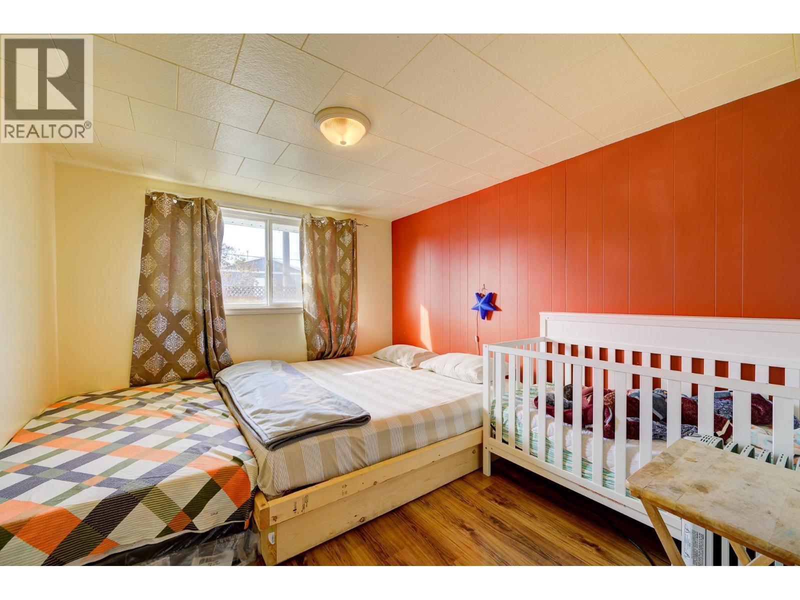 934 Westminster Avenue, Kamloops, BC - Indoor Photo Showing Bedroom