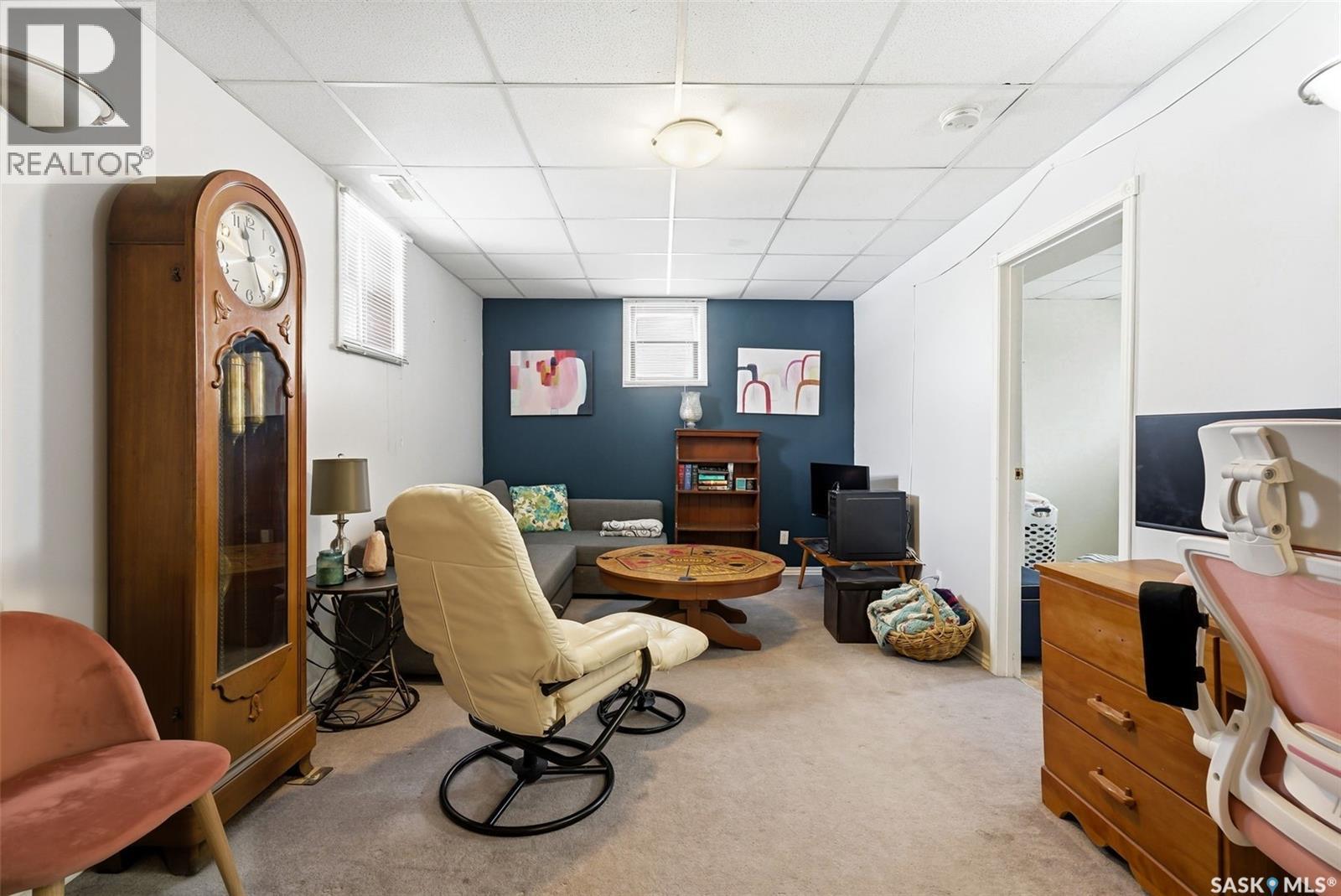 2075 Pasqua Street, Regina, SK - Indoor