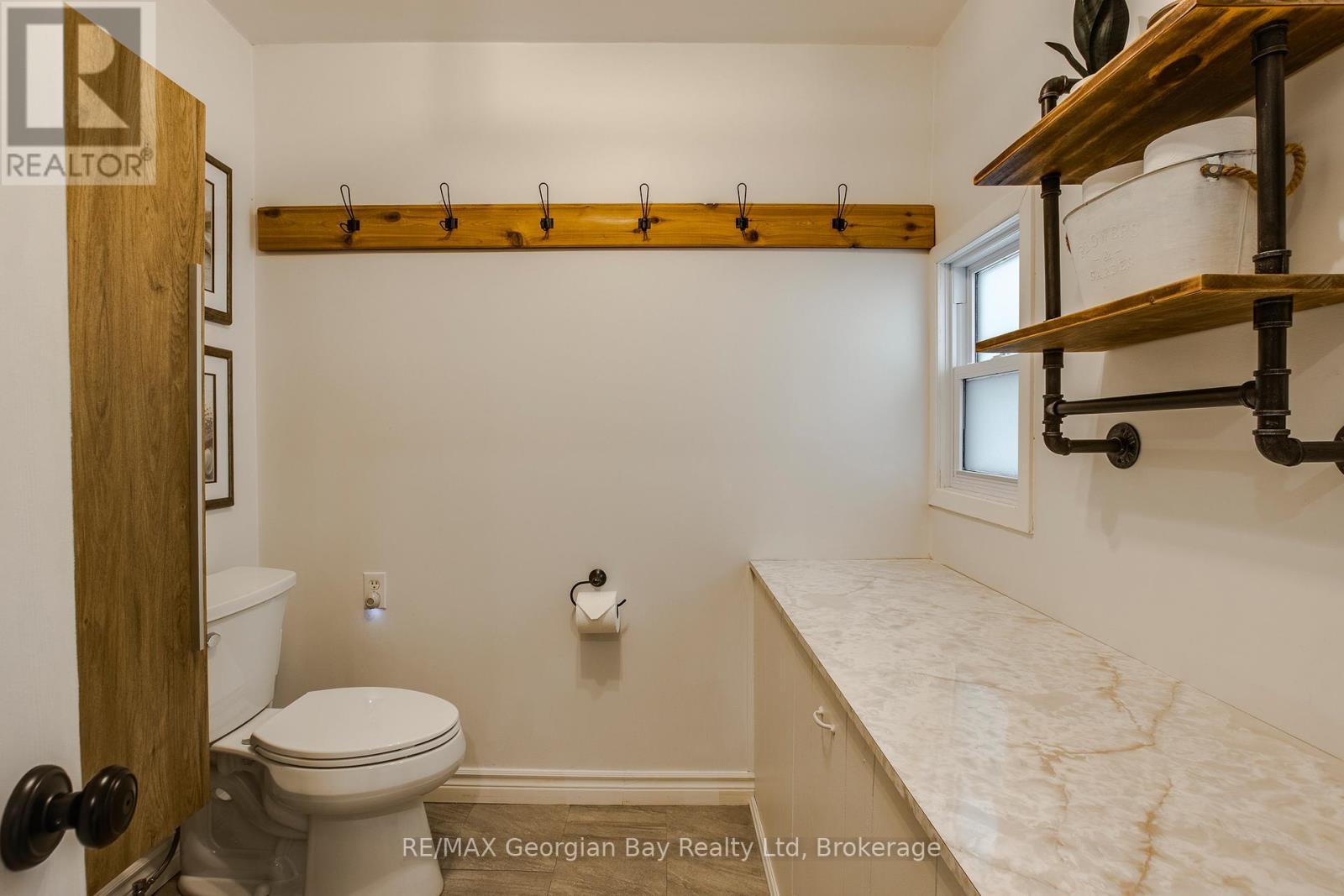 369 Tiny Beaches Road S, Tiny, ON - Indoor Photo Showing Bathroom