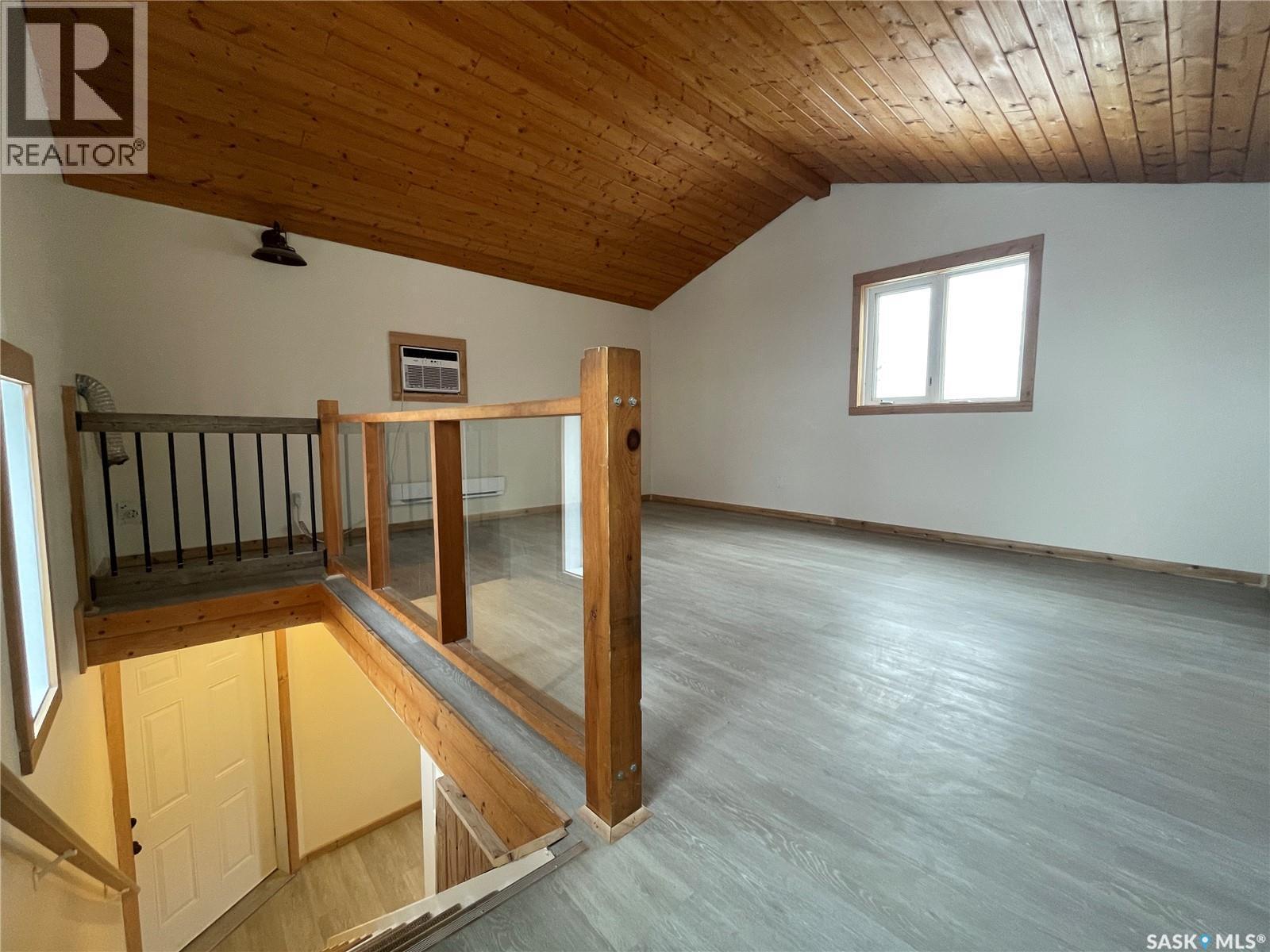 608 Whyte Street, Loreburn, SK - Indoor Photo Showing Other Room