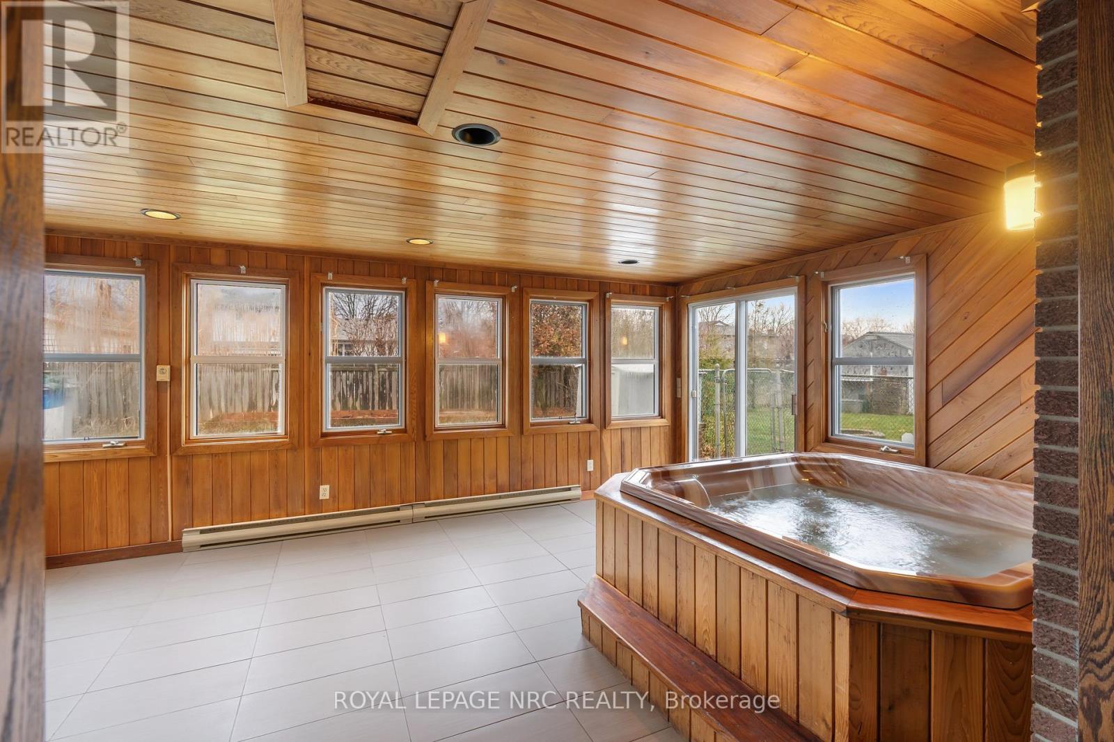 64 Adel Drive, St. Catharines (Carlton/Bunting), ON - Indoor Photo Showing Other Room