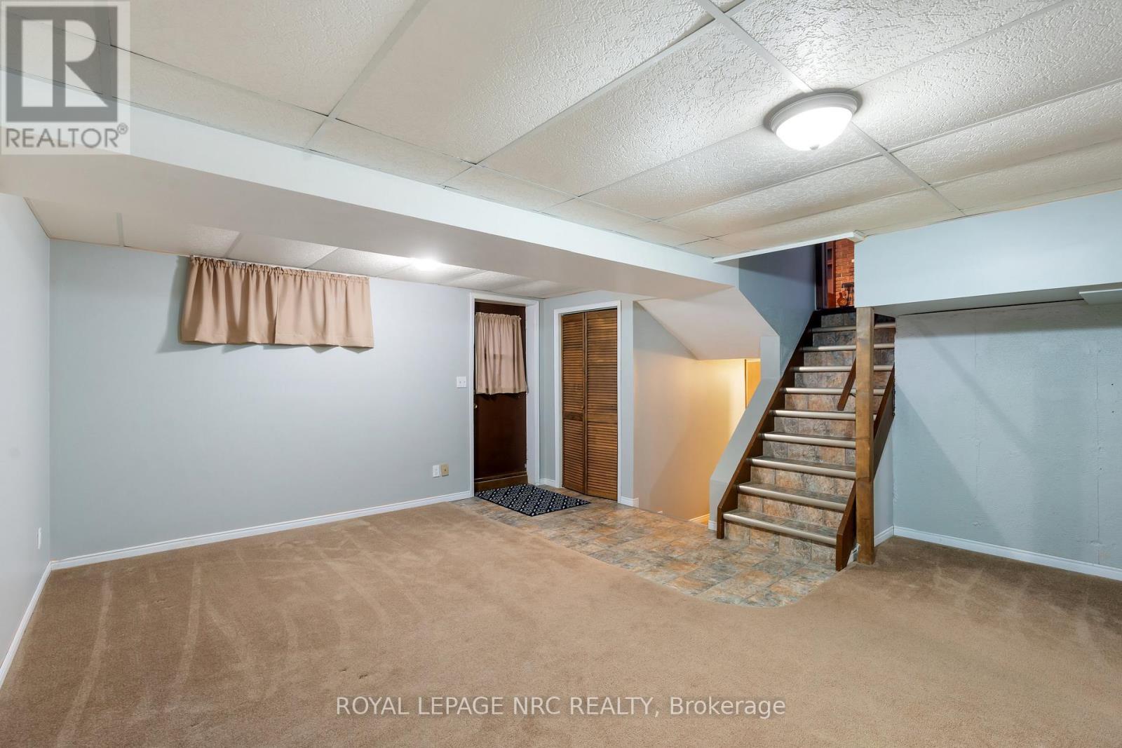 Heading down - 64 Adel Drive, St. Catharines (Carlton/Bunting), ON - Indoor