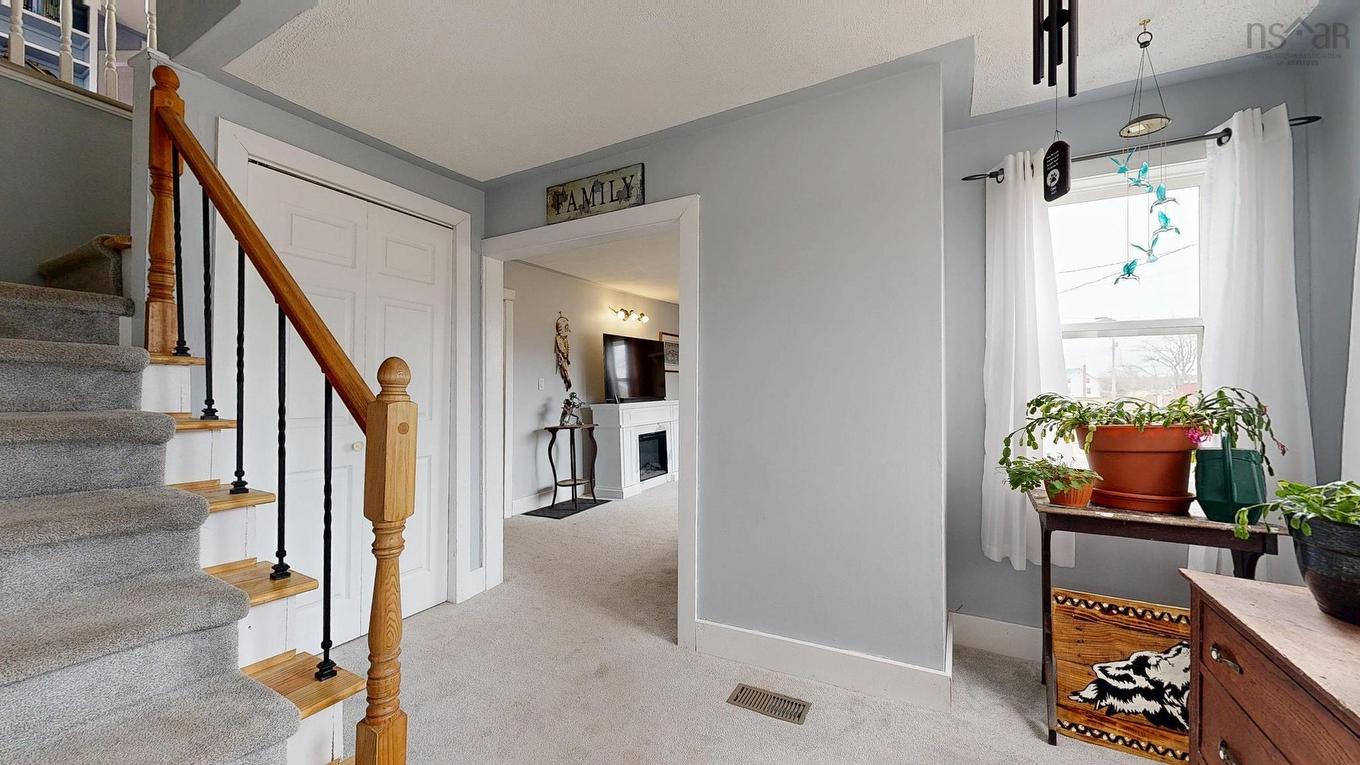 953 Middle Road, North Williamston, NS