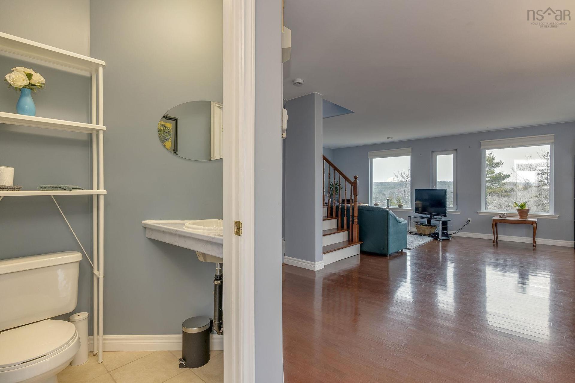 31 Limestone Avenue, Fall River, NS