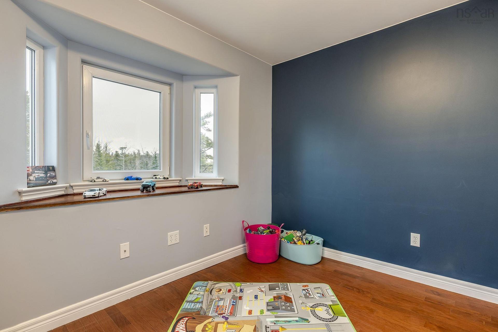 31 Limestone Avenue, Fall River, NS